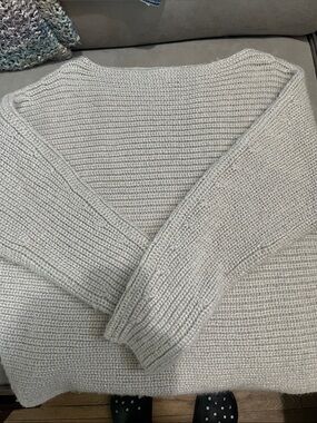 Cozy Light Gray Ribbed Women’s Sweater